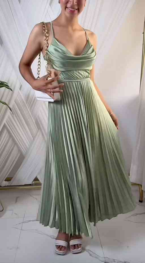 Vestido Elegante Largo Plizado