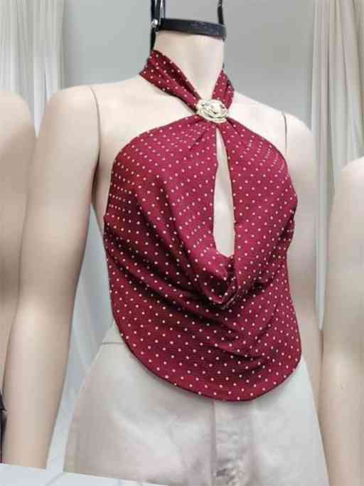 Top Caida Con Hebilla De Rosa