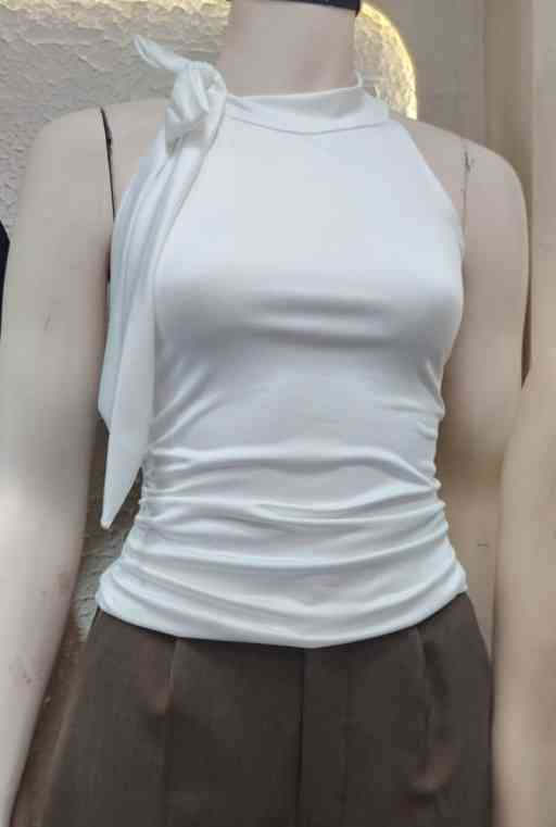 Top Leidi Cuello Halter Cerrado Delantero Y Espalda